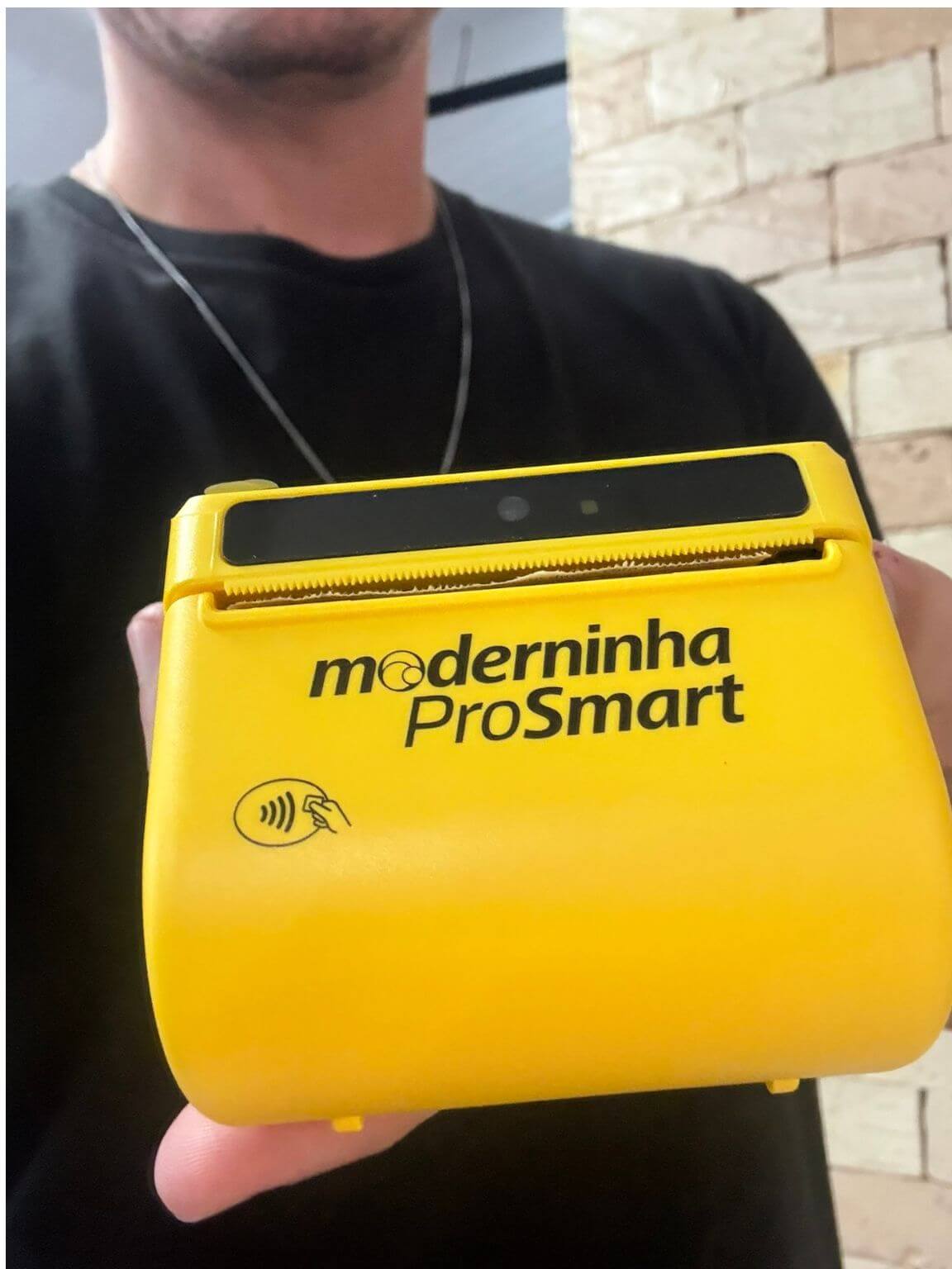 Moderninha Pro Smart na mão